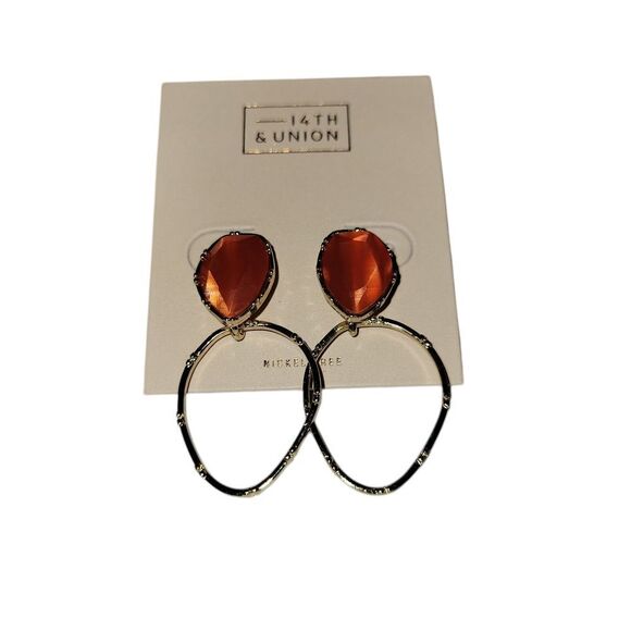 14th and UNION Elegant Gold Hoop Earrings. - Picture 1 of 2